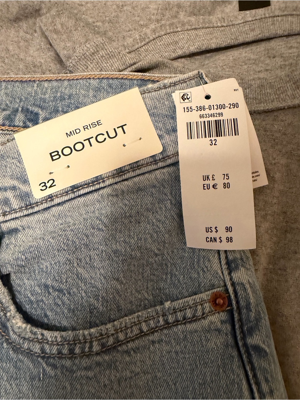 Abercrombie & Fitch Light Blue Mid Rise Bootcut Jeans - Picture 1 of 4